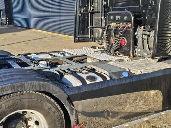 Volvo FH 16 750 6x2  BOOGIE / RETARDER / I PARK COOL